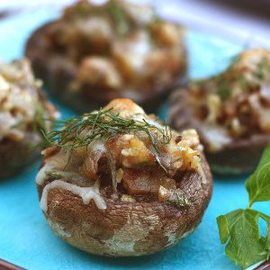 Шампиньоны, фаршированные сыром Шампиньоны, фаршированные сыром