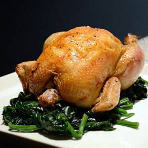 Цыпленок, начиненный шампиньонами (испанская кухня) Цыпленок, начиненный шампиньонами (испанская кухня)