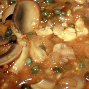 Соус с ветчиной, каперсами и шампиньонами Соус с ветчиной, каперсами и шампиньонами