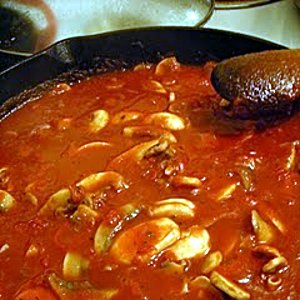 Соус с шампиньонами и помидорами Соус с шампиньонами и помидорами
